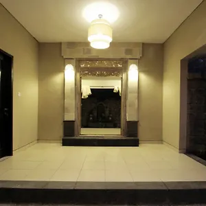  Villa Griya Shanti &